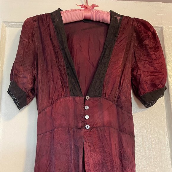 Dresses & Skirts - Elegant, Black Tea-Dyed Goth-style Silk Vintage slip - very long but size Small